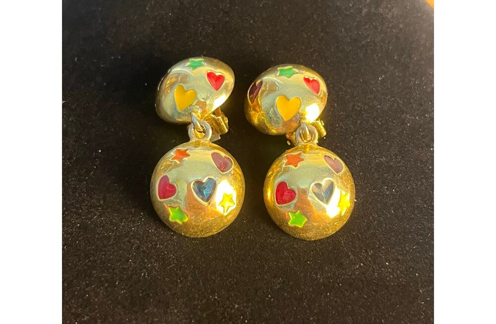 VTG Gold Tone Enamel Rainbow Hearts Clip On Earrings 80s Glam Marimekko